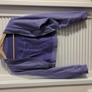 Cutie lilac Lululemon shrug